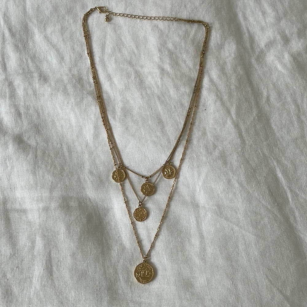 Mango, Gold 3 Chain Necklace with Coin Pendant